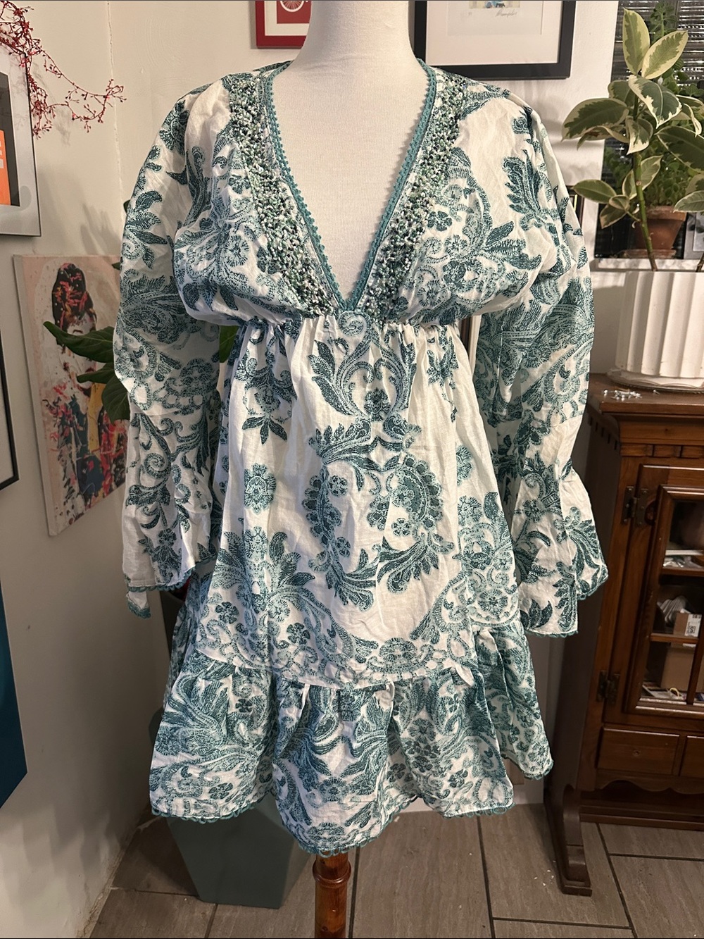 Leoni Al Sole by Giacomo Cirque White Mini Dress with Teal Paisley Print OS
